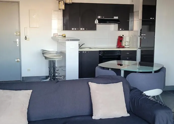 Διαμέρισμα Grand Avec Ascenseur, Parking Et Terrasse Σετ